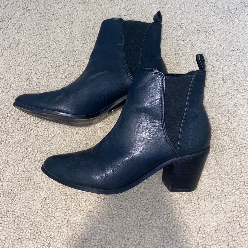 Healed ankle booties